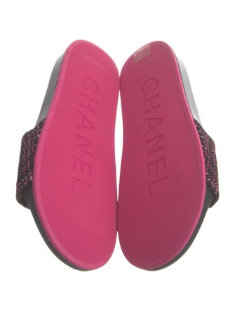 Chanel 2017 Interlocking CC Logo Slides