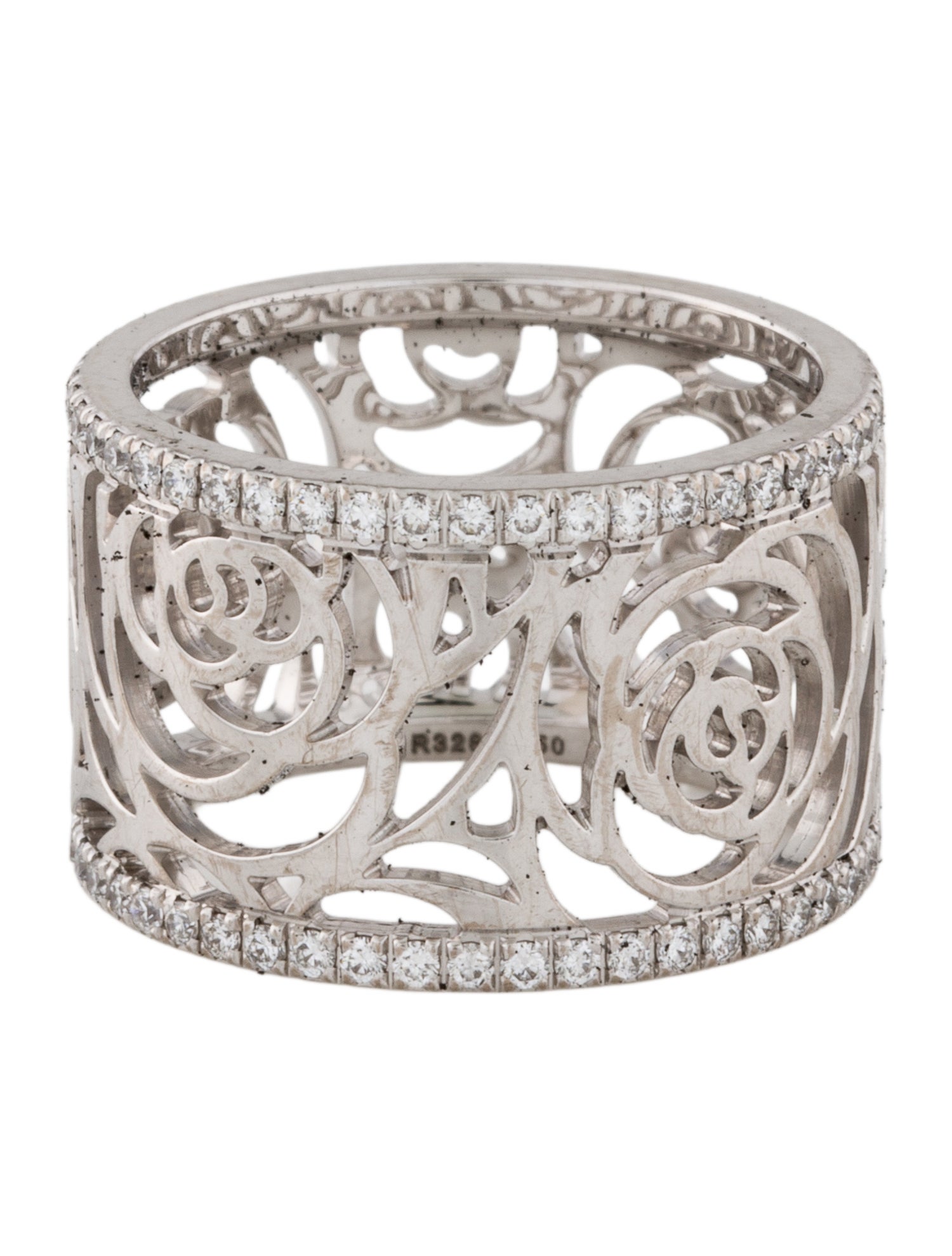 Chanel 18K Diamond Camélia Ajoure Ring