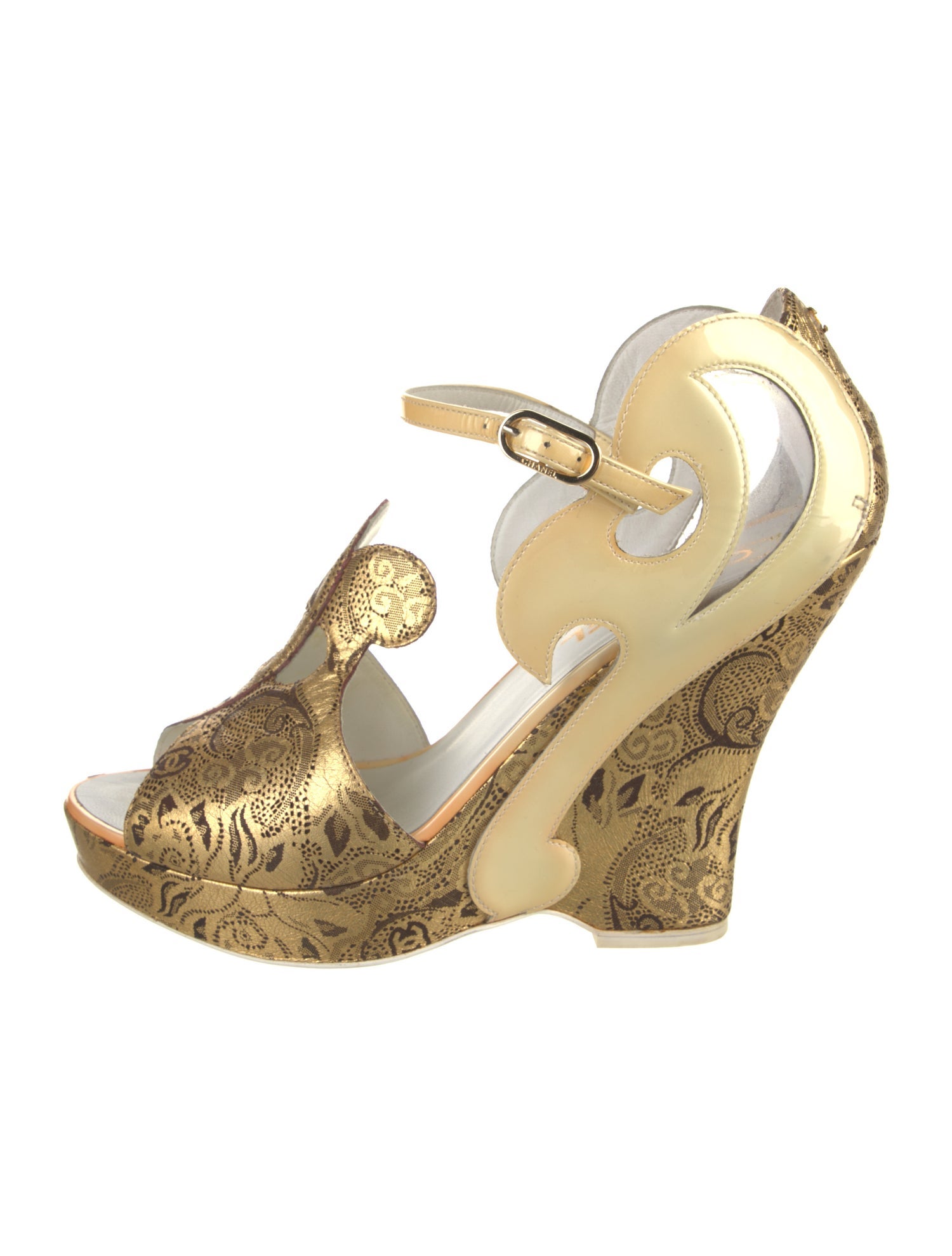 Chanel 2009 Interlocking CC Logo Sandals
