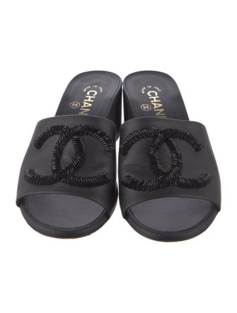 Chanel 2019 Interlocking CC Logo Slides