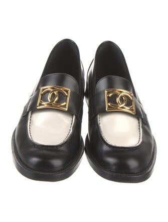 Chanel 2023 Interlocking CC Logo Loafers
