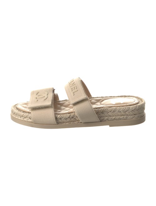Chanel 2021 Interlocking CC Logo Espadrilles