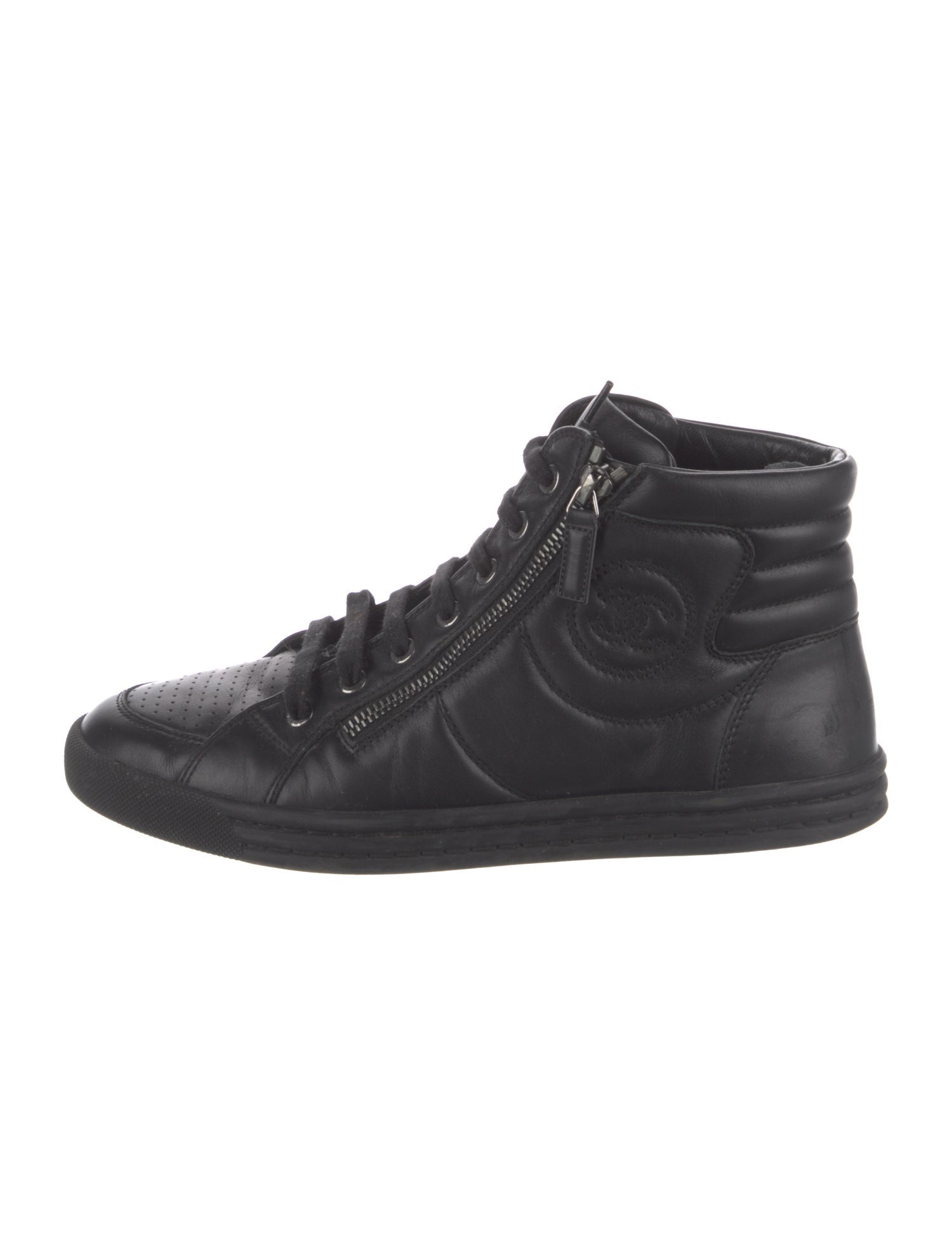Chanel Interlocking CC Logo Leather Sneakers