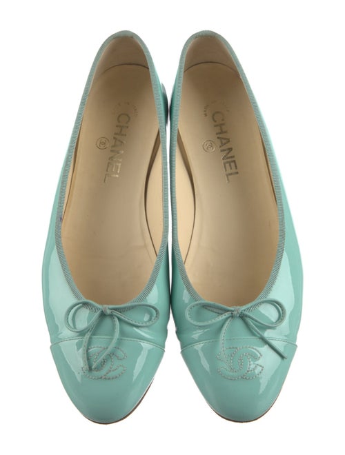 Chanel Interlocking CC Logo Patent Leather Ballet Flats