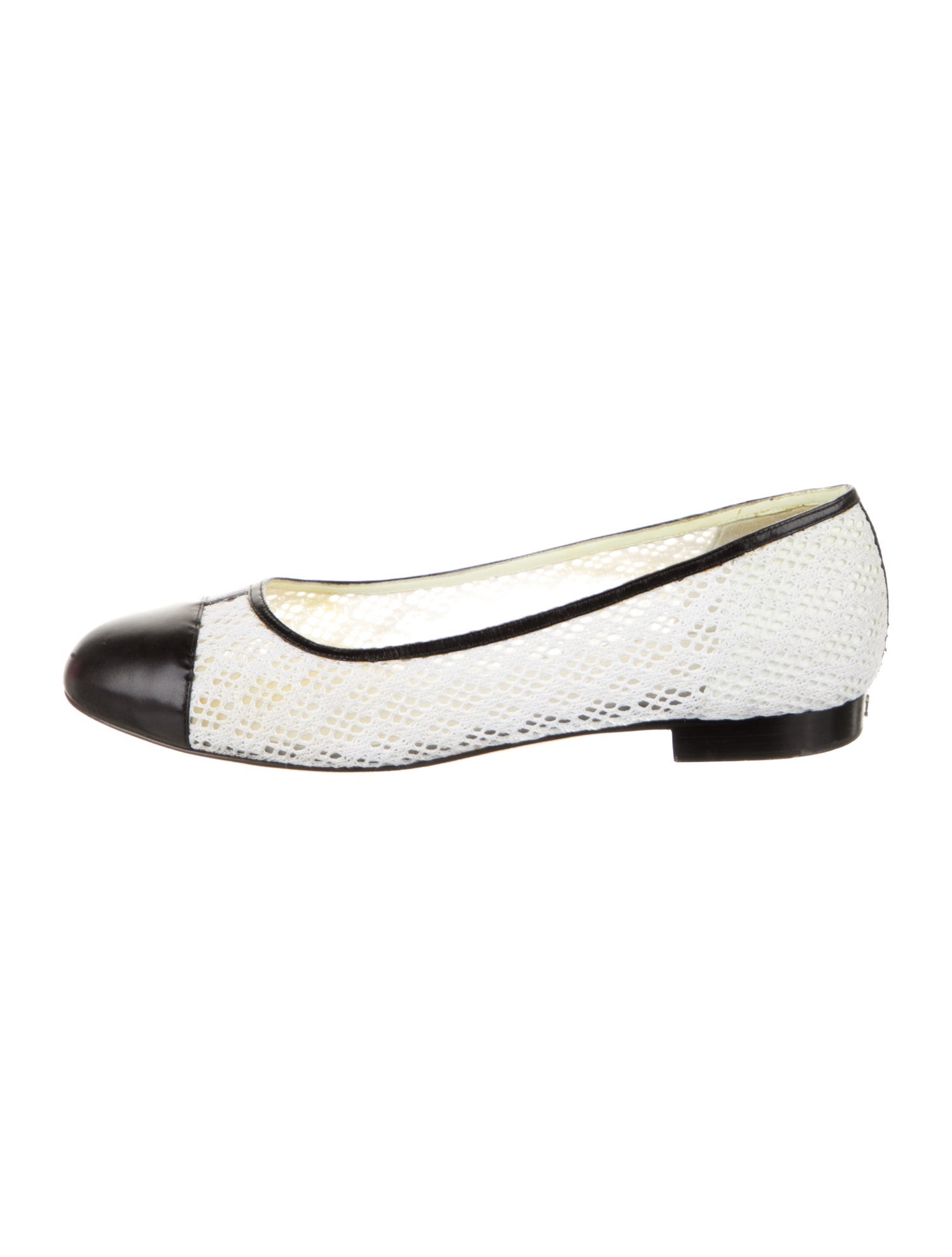 Chanel 2015 Interlocking CC Logo Ballet Flats