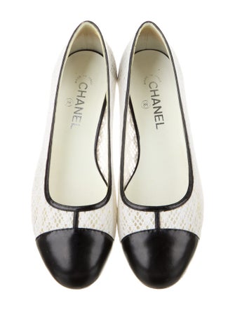 Chanel 2015 Interlocking CC Logo Ballet Flats