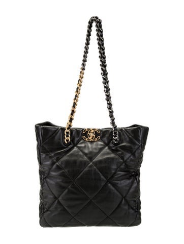 Chanel Totes 19 Shopping Tote