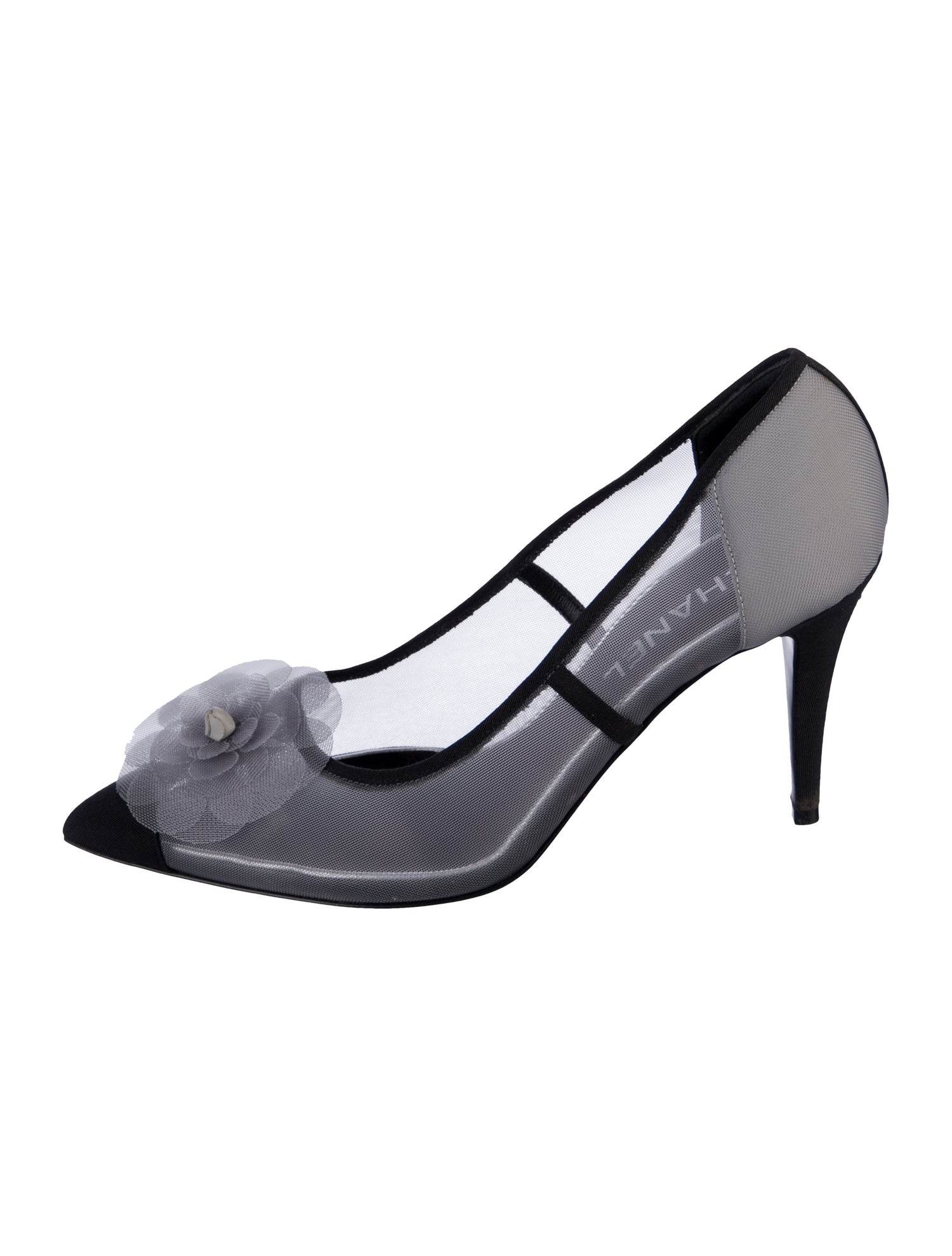 Chanel 2019 Interlocking CC Logo Pumps