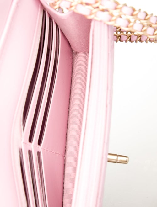 Chanel Secret CC Wallet On Chain