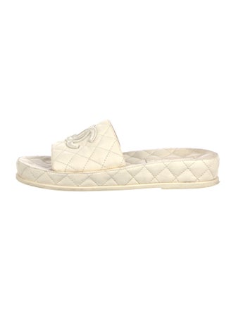 Chanel 2021 Interlocking CC Logo Espadrilles