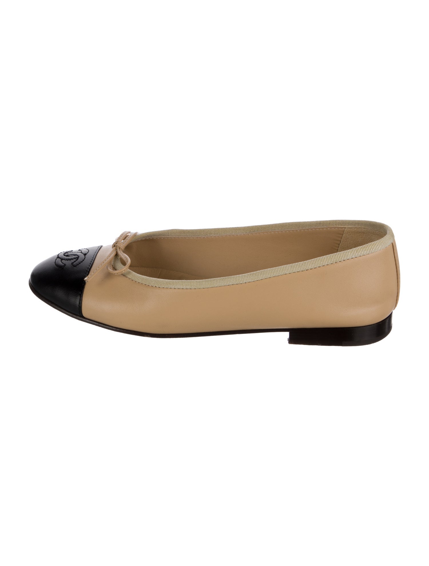 Chanel Interlocking CC Logo Lambskin Ballet Flats
