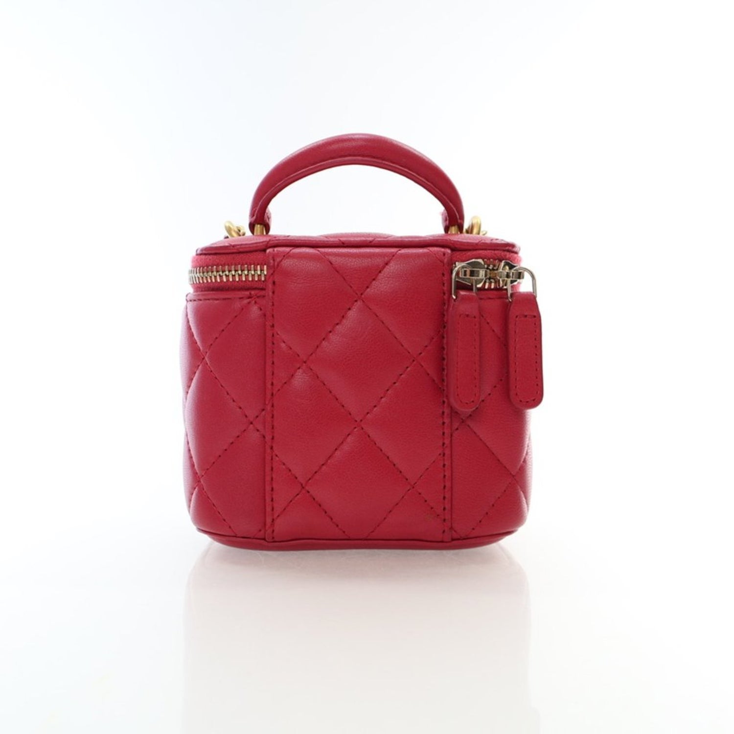 Chanel Interlocking CC Vanity Case With Chain Mini 2021-2022