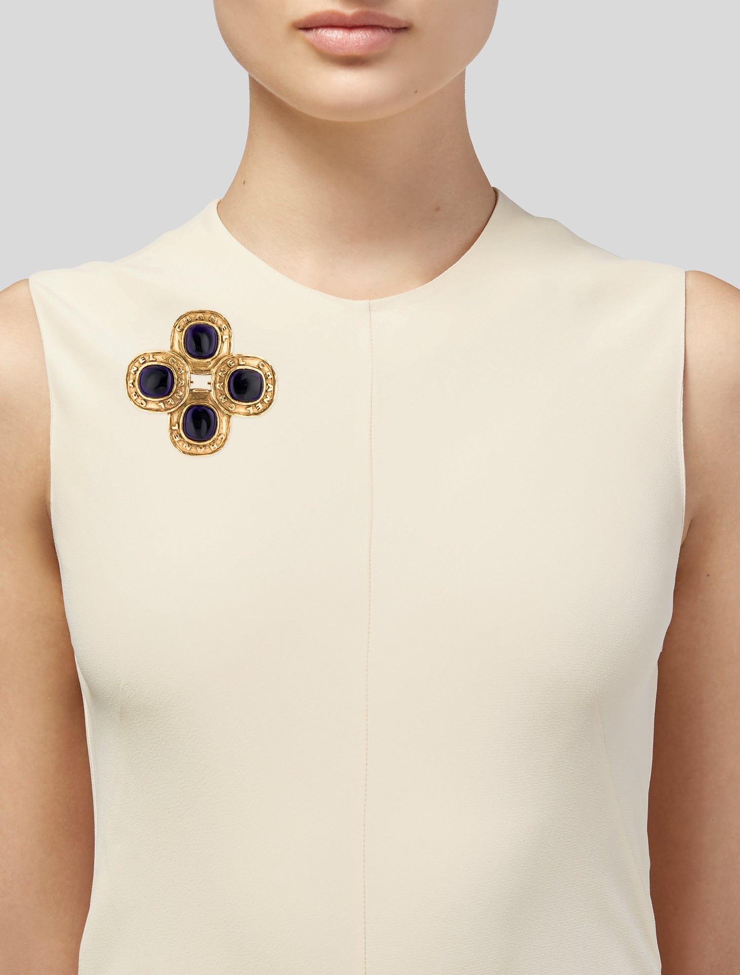 Chanel Vintage Gripoix Logo Brooch