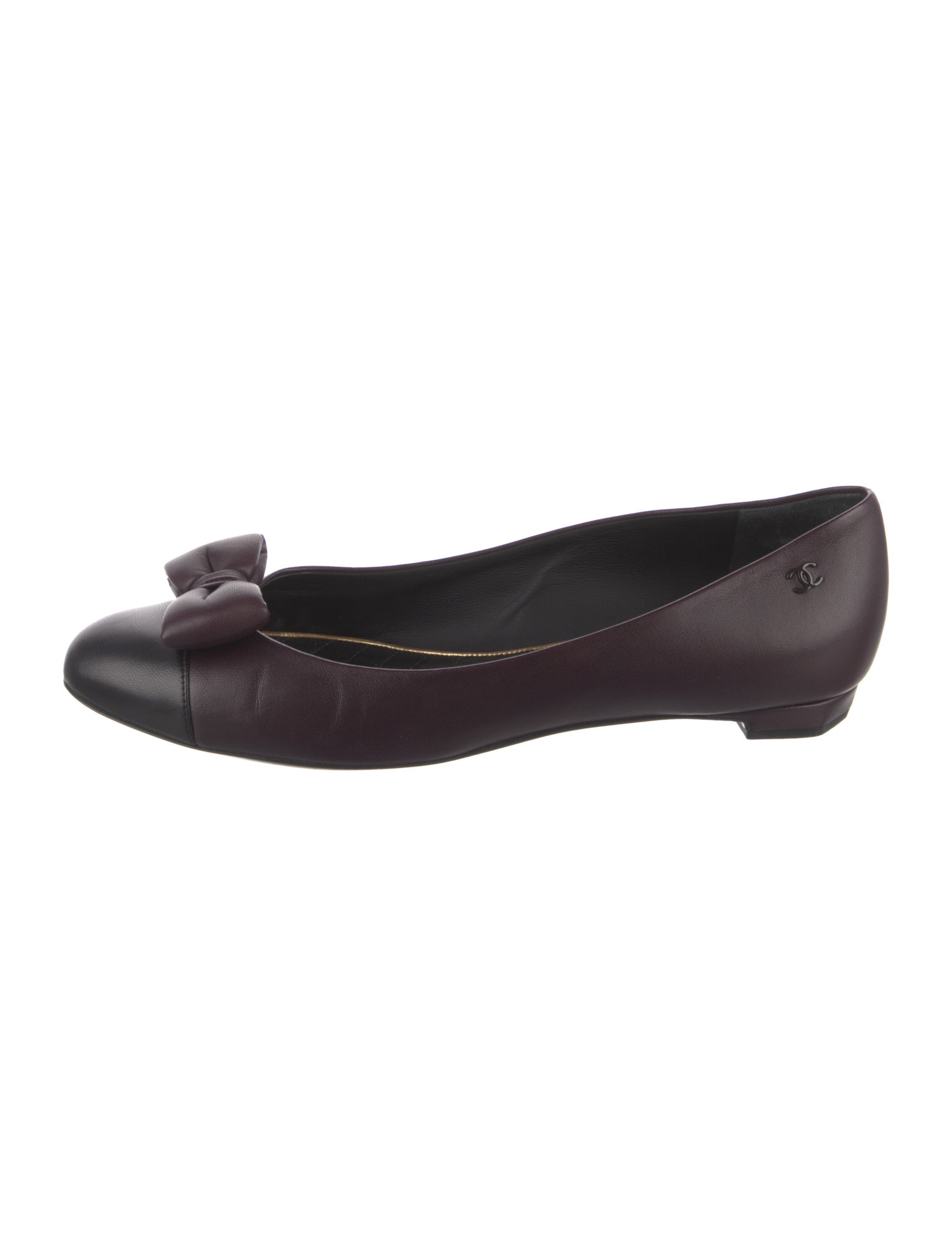 Chanel Interlocking CC Logo Leather Ballet Flats
