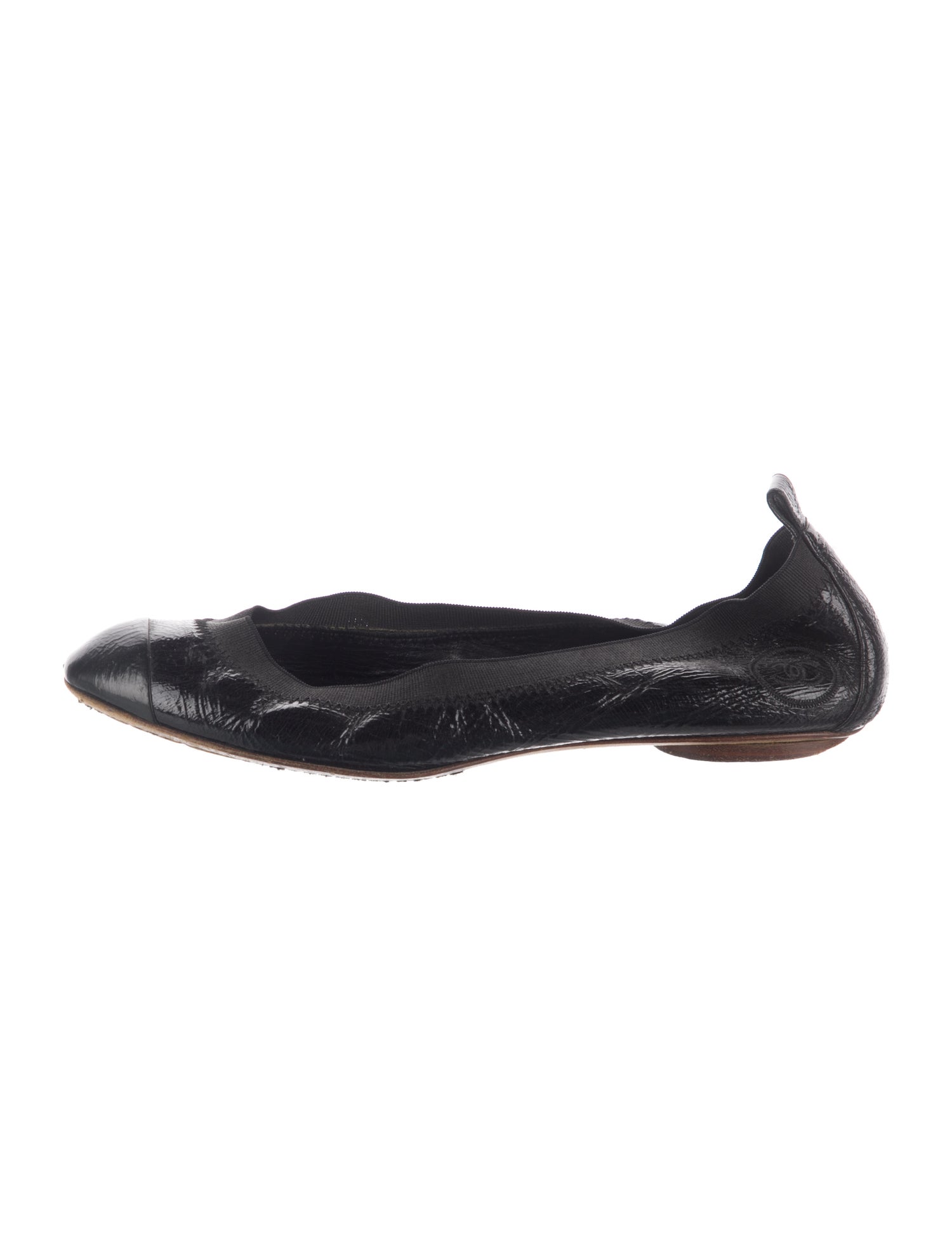 Chanel Interlocking CC Logo Patent Leather Ballet Flats