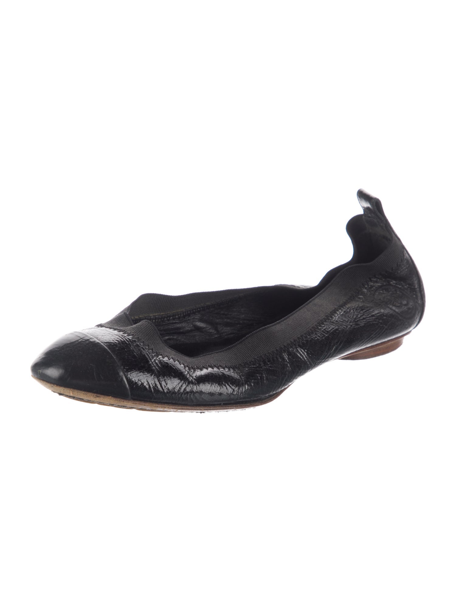 Chanel Interlocking CC Logo Patent Leather Ballet Flats