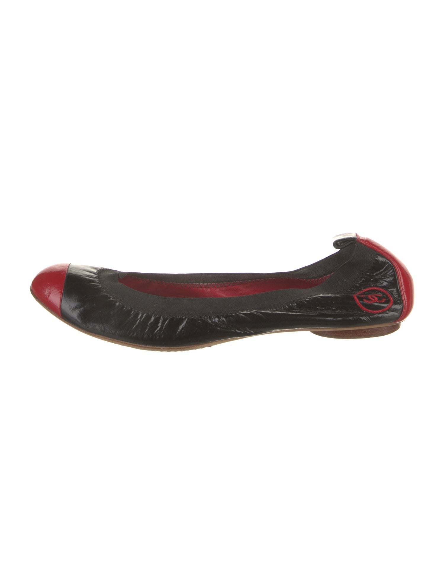 Chanel Interlocking CC Logo Patent Leather Ballet Flats