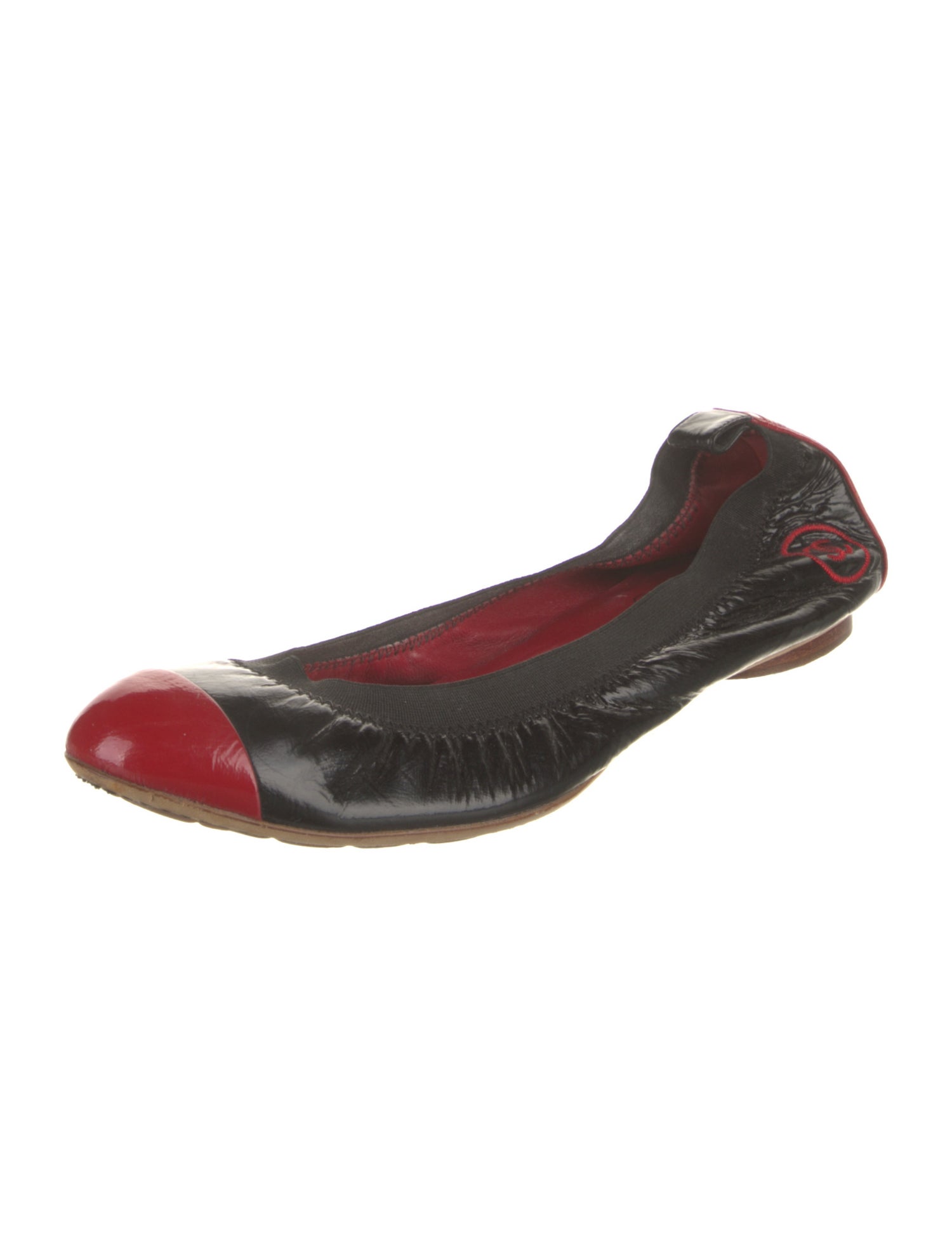 Chanel Interlocking CC Logo Patent Leather Ballet Flats