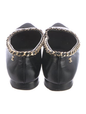 Chanel Interlocking CC Logo Leather Ballet Flats