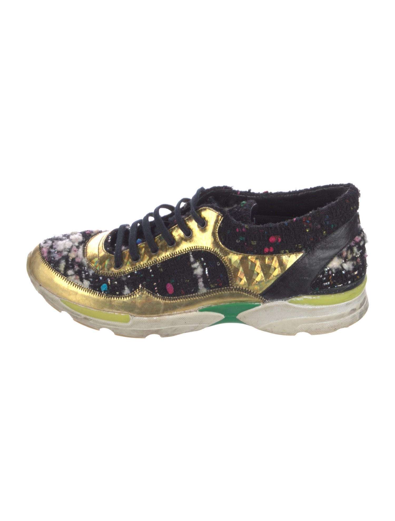 Chanel Interlocking CC Logo Leather Sneakers