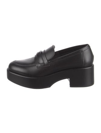 Chanel 2022 Interlocking CC Logo Loafers