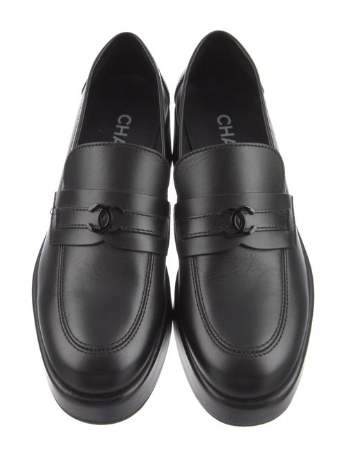 Chanel 2022 Interlocking CC Logo Loafers