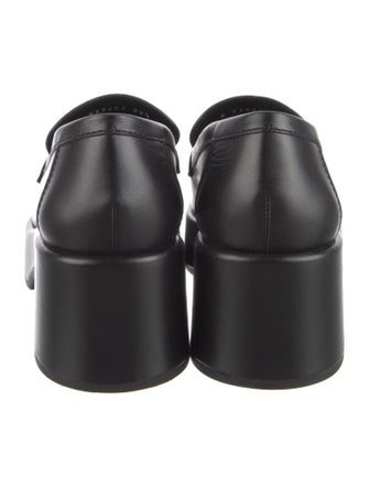 Chanel 2022 Interlocking CC Logo Loafers