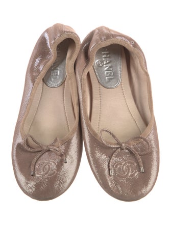 Chanel Interlocking CC Logo Suede Ballet Flats