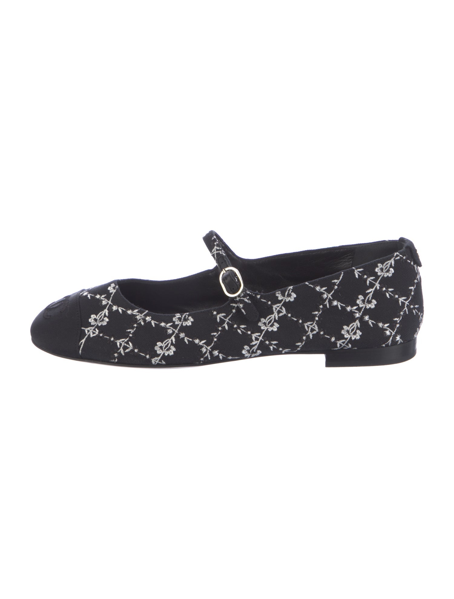 Chanel 2025 Interlocking CC Logo Mary Jane Flats