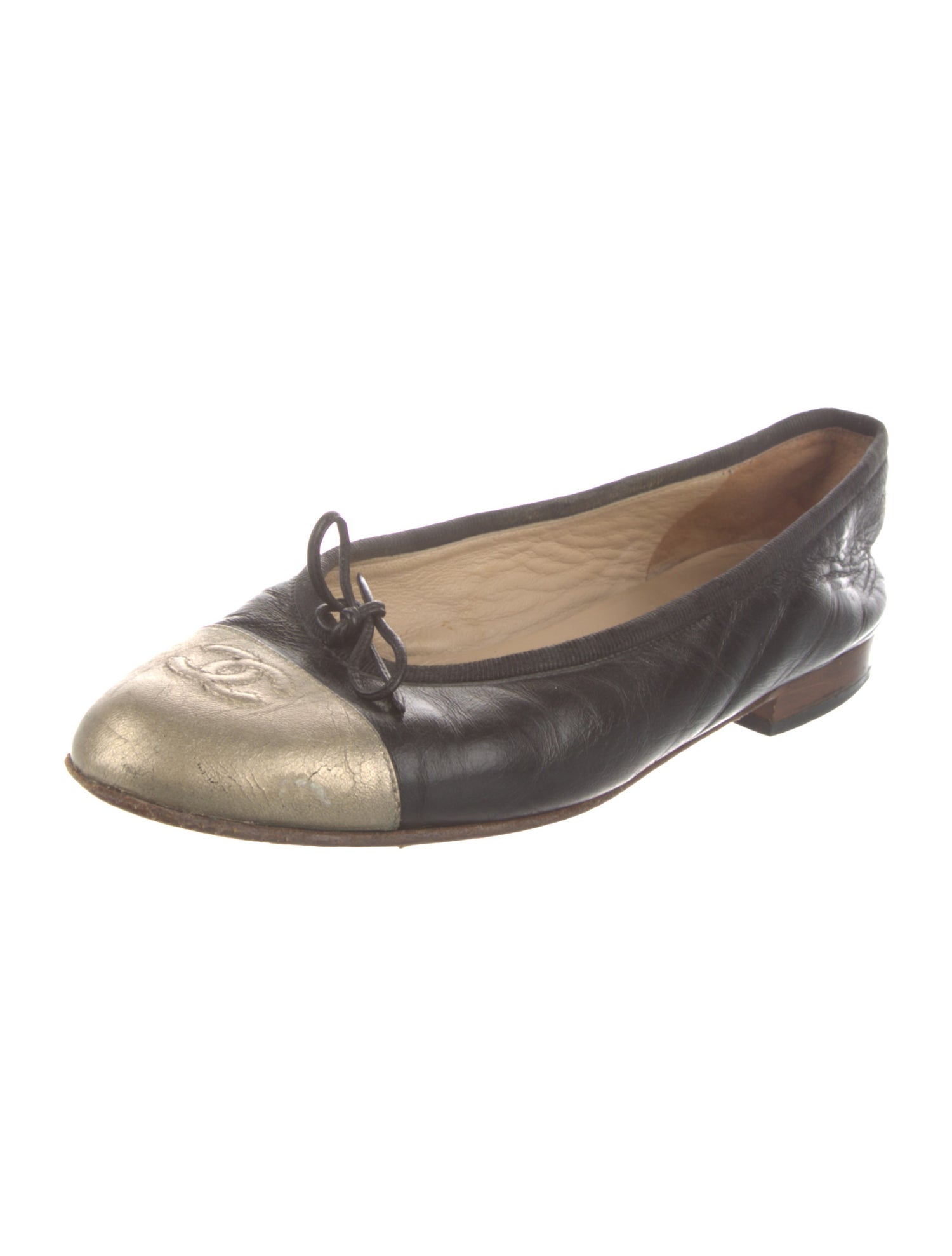 Chanel Interlocking CC Logo Leather Ballet Flats