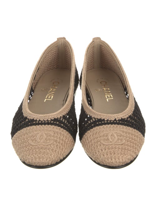 Chanel Interlocking CC Logo Ballet Flats