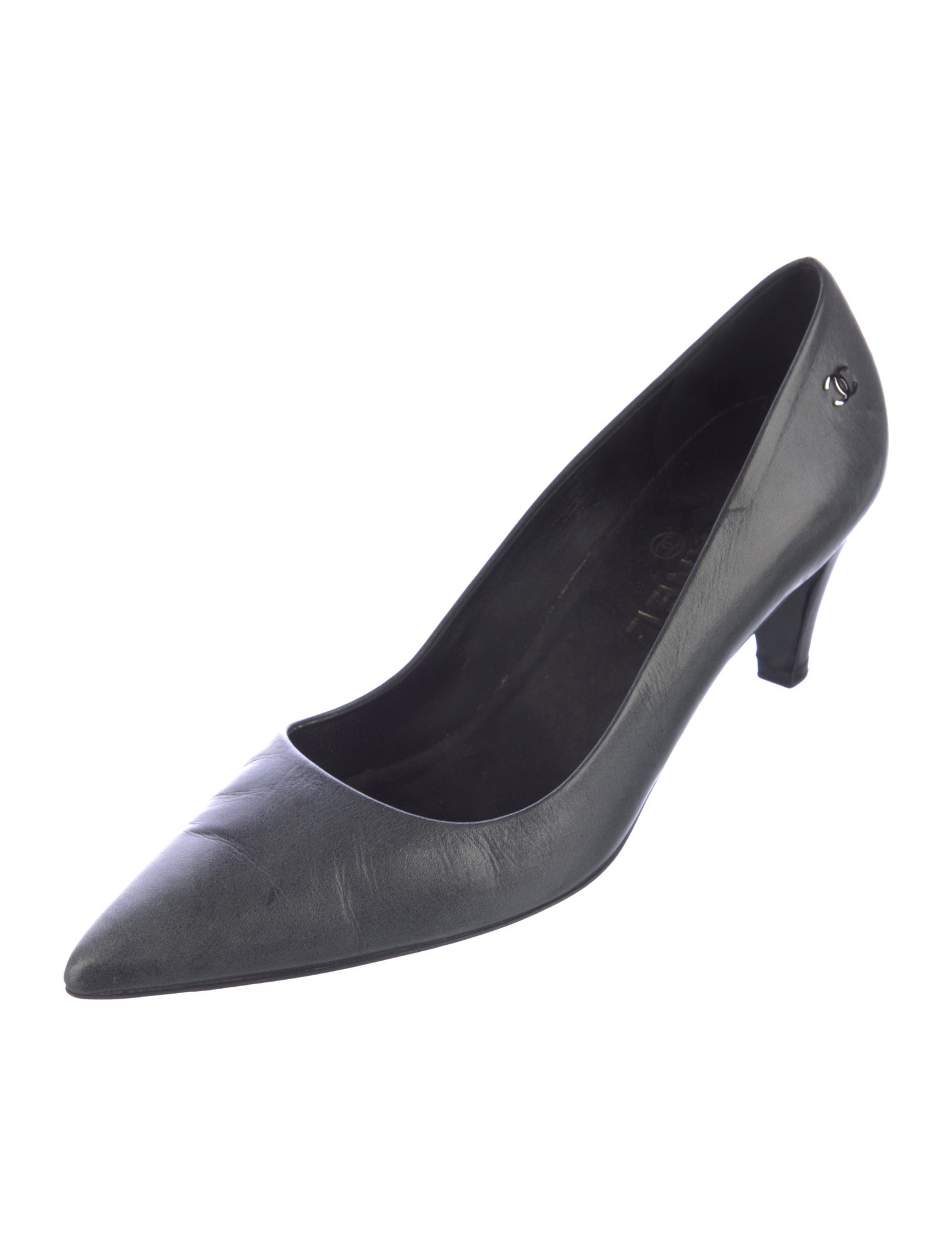 Chanel Interlocking CC Logo Leather Pumps