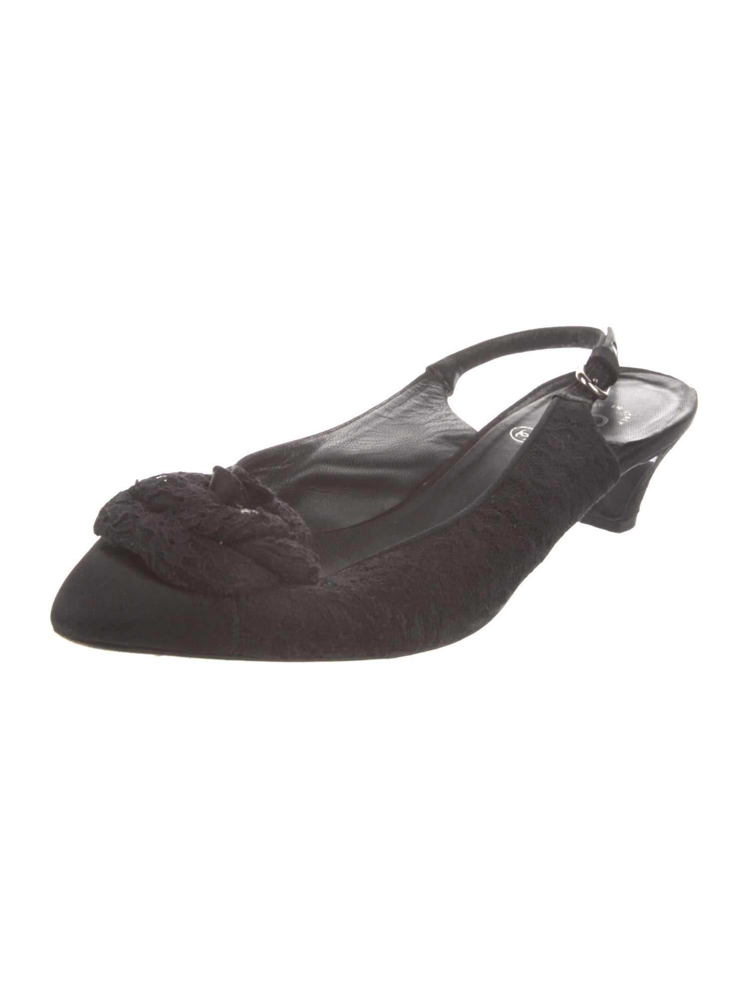 Chanel Interlocking CC Logo Slingback Pumps