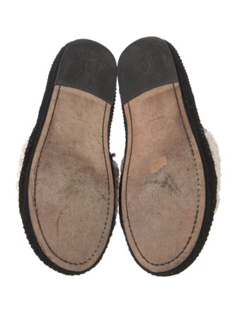 Chanel Interlocking CC Logo Slides