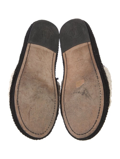 Chanel Interlocking CC Logo Slides