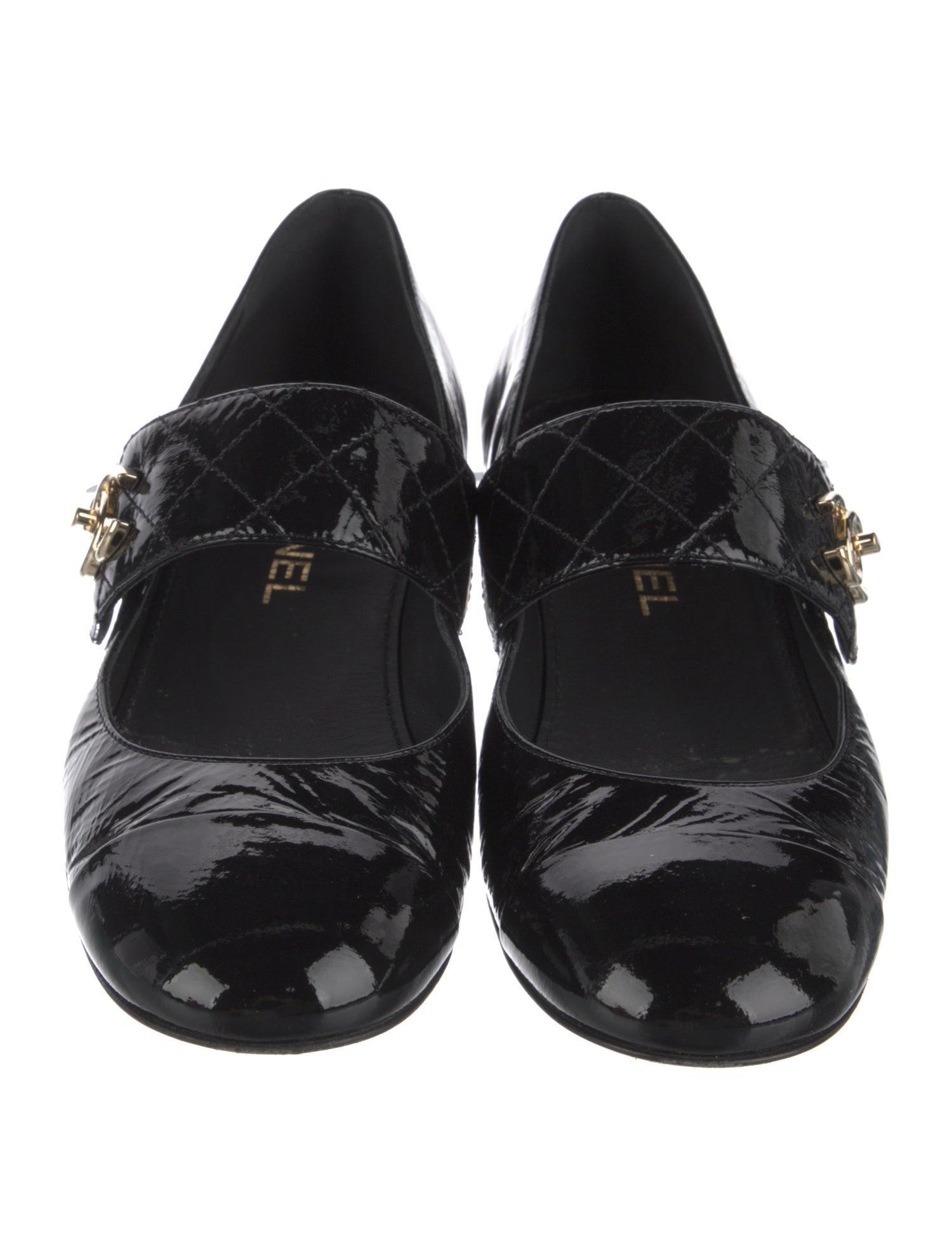 Chanel 2023 Interlocking CC Logo Pumps