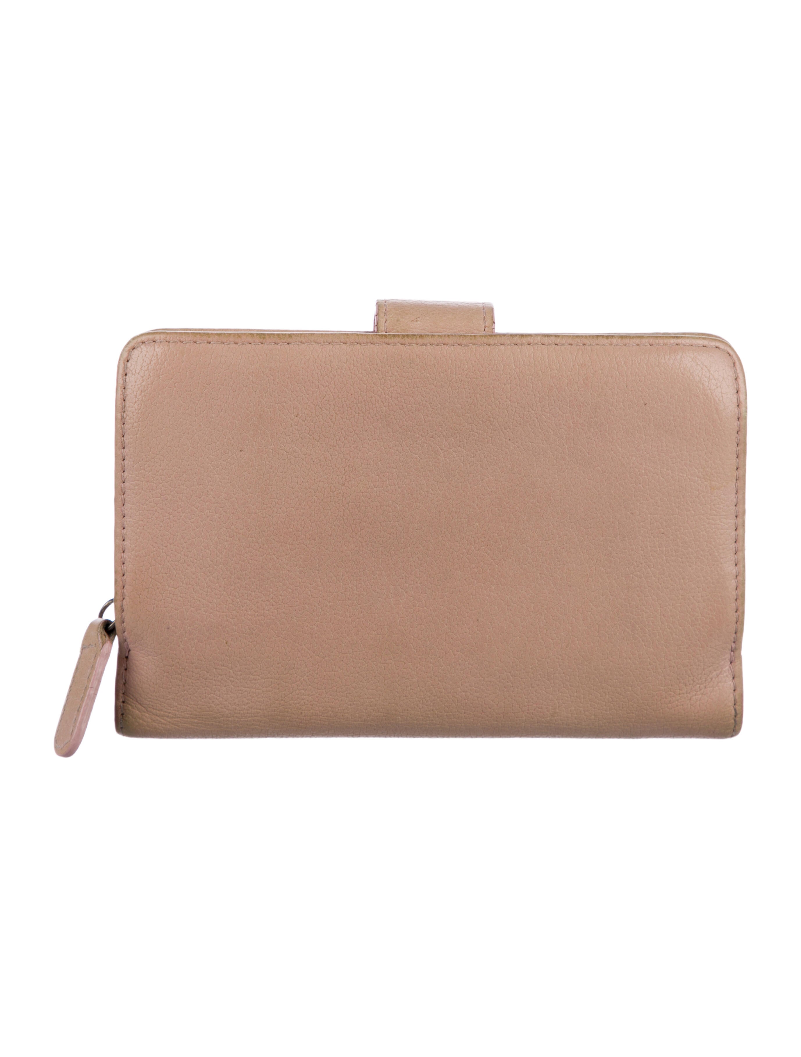 Chanel 2010-2011 Interlocking CC Logo French Purse