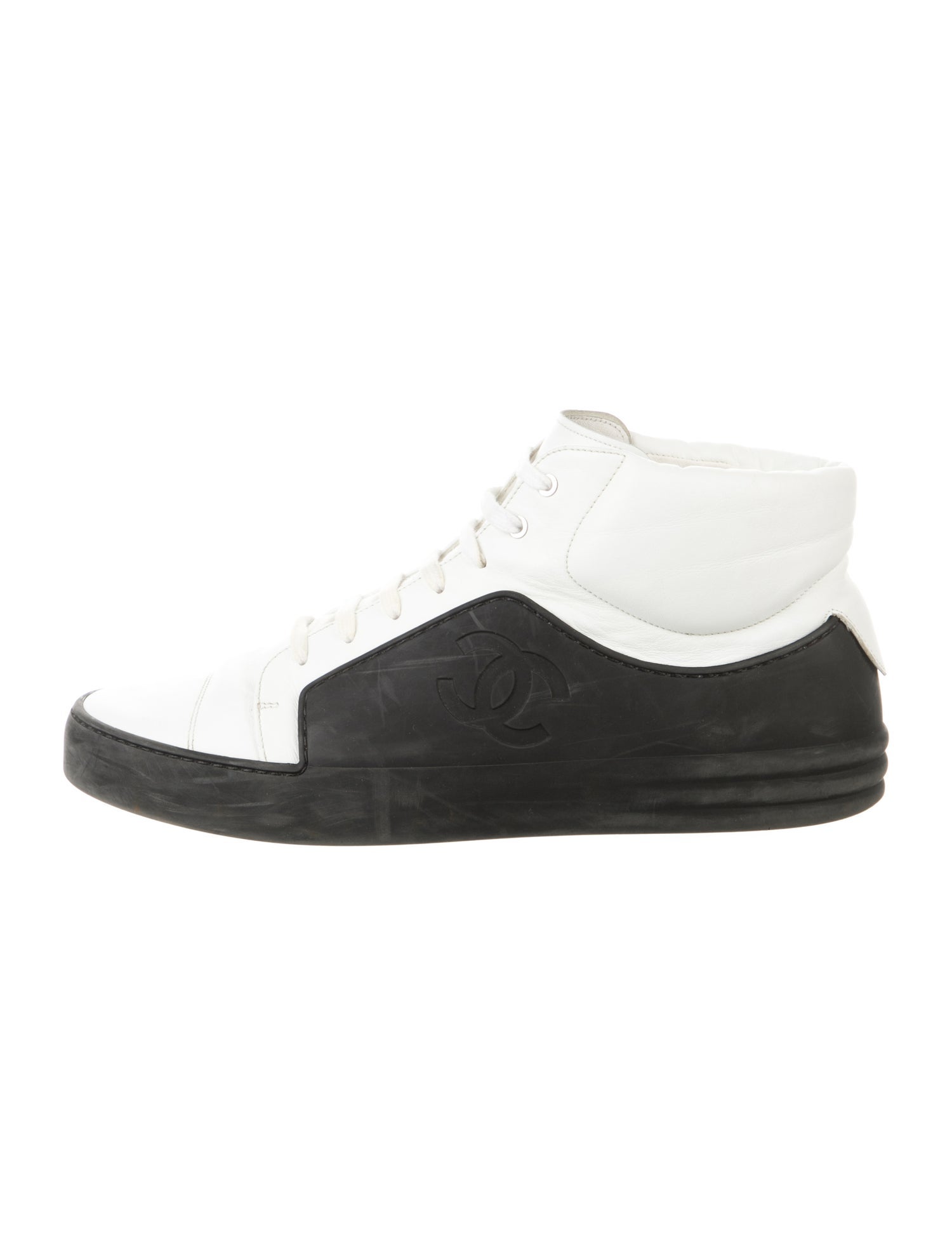 Chanel Interlocking CC Logo Leather Sneakers