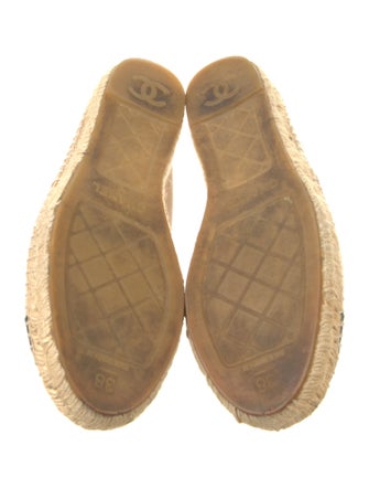Chanel Interlocking CC Logo Leather Espadrilles
