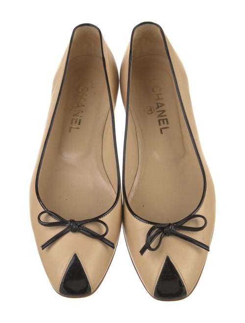 Chanel Interlocking CC Logo Lambskin Ballet Flats