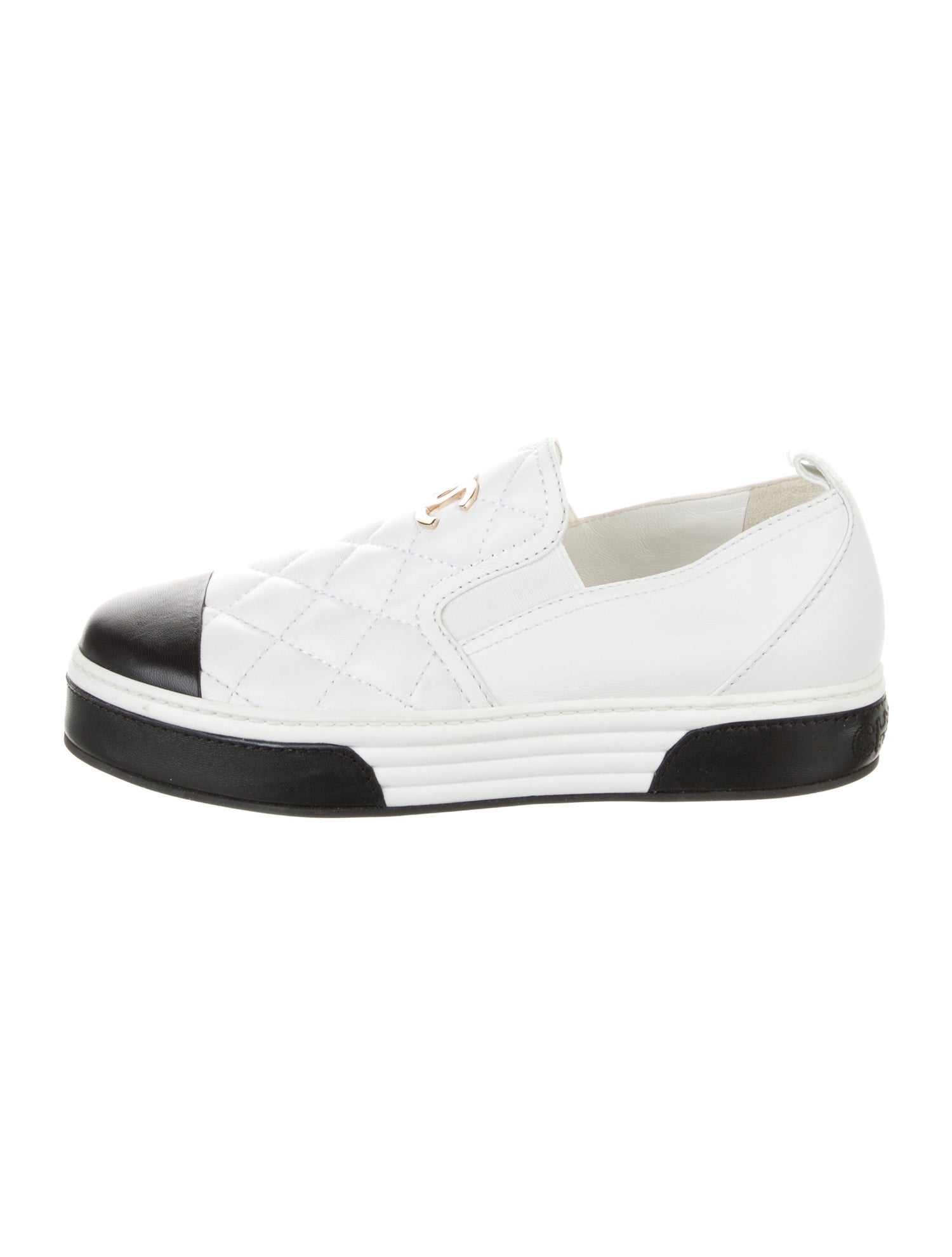 Chanel Interlocking CC Logo Leather Sneakers