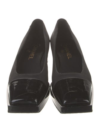 Chanel 2016 Interlocking CC Logo Pumps