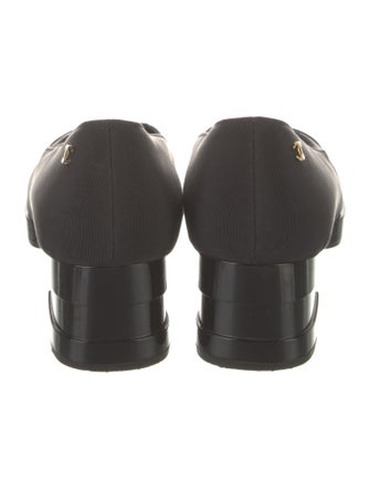 Chanel 2016 Interlocking CC Logo Pumps