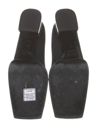 Chanel 2016 Interlocking CC Logo Pumps