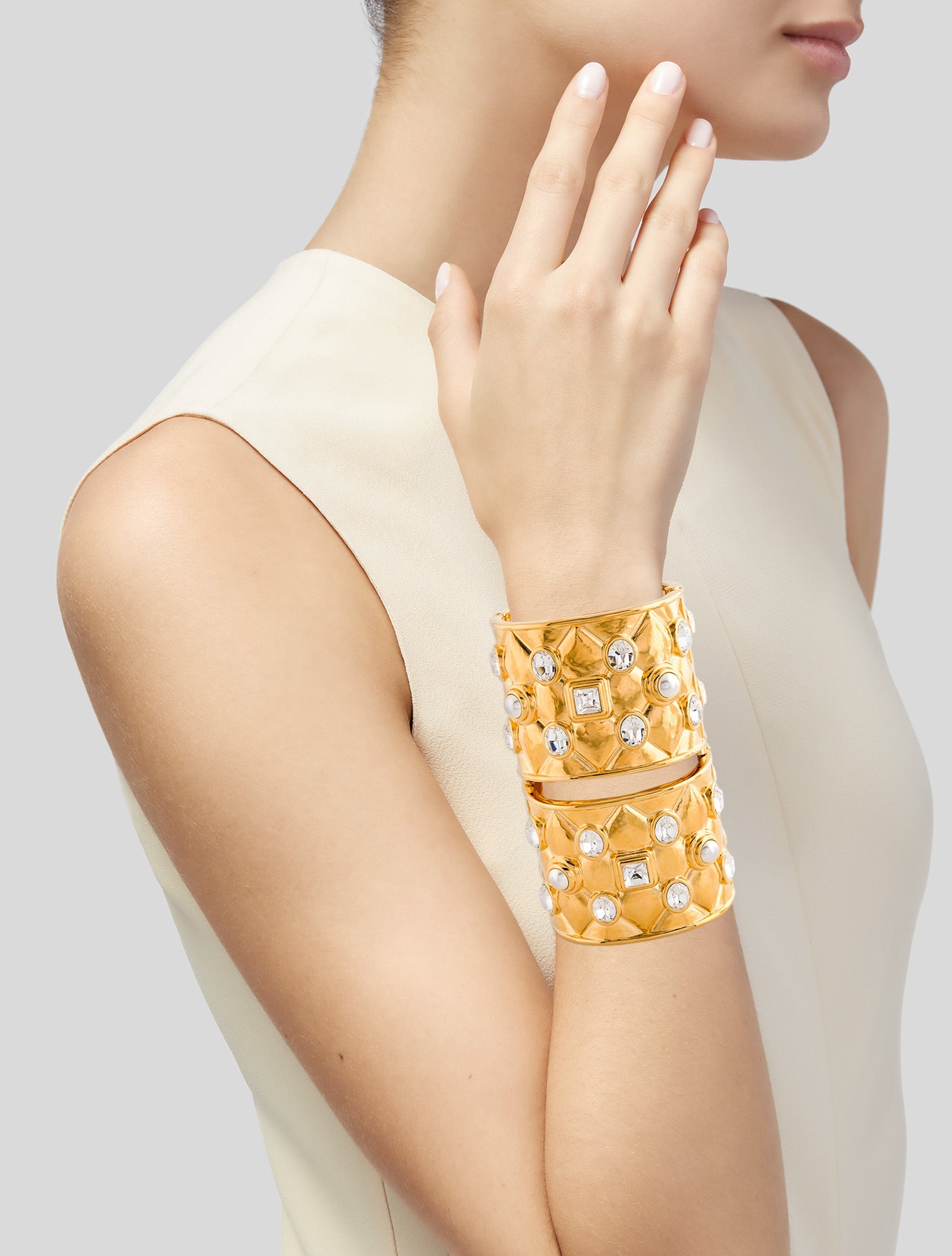 Chanel Faux Pearl & Strass CC Hinge Bangle Set