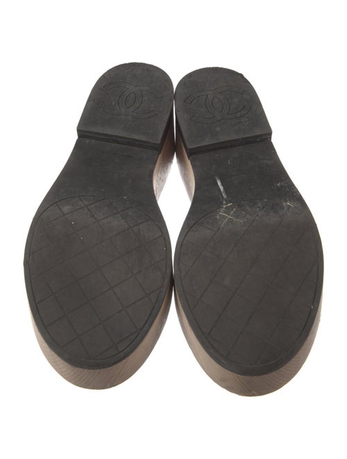 Chanel Interlocking CC Logo Leather Slides