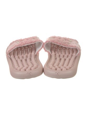 Chanel 2018 Interlocking CC Logo Slides