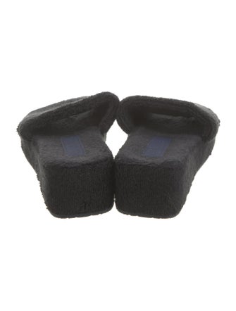 Chanel 2022 Interlocking CC Logo Espadrilles