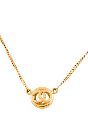 Chanel Pendant Necklace Vintage CC