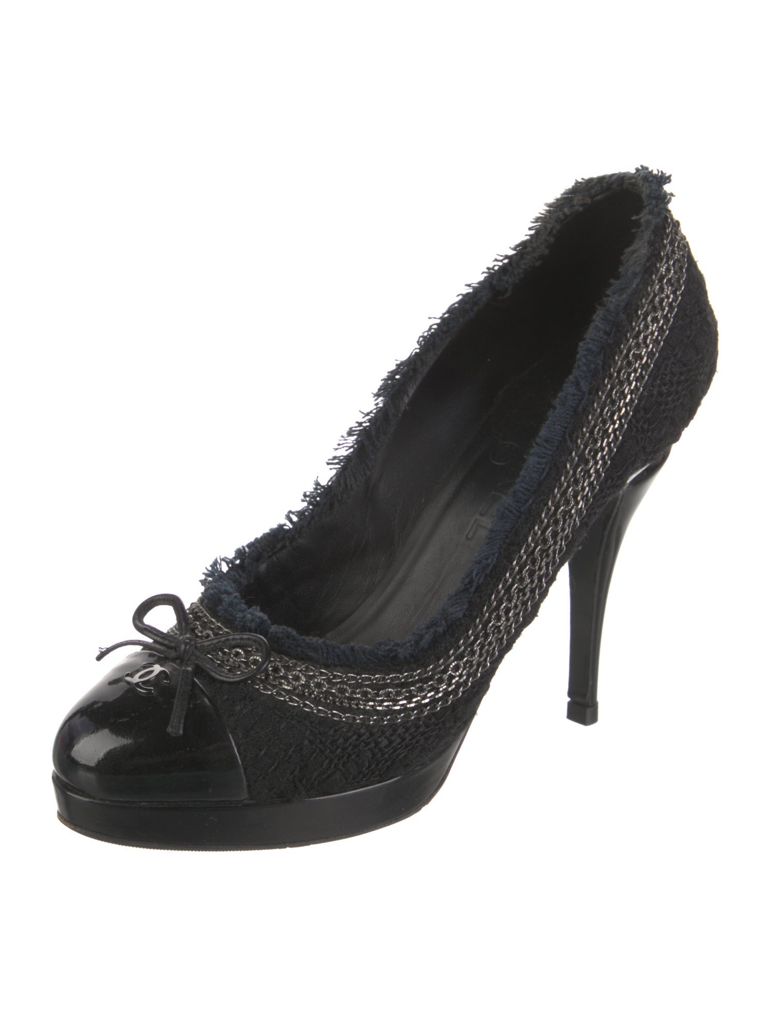 Chanel Interlocking CC Logo Tweed Pumps